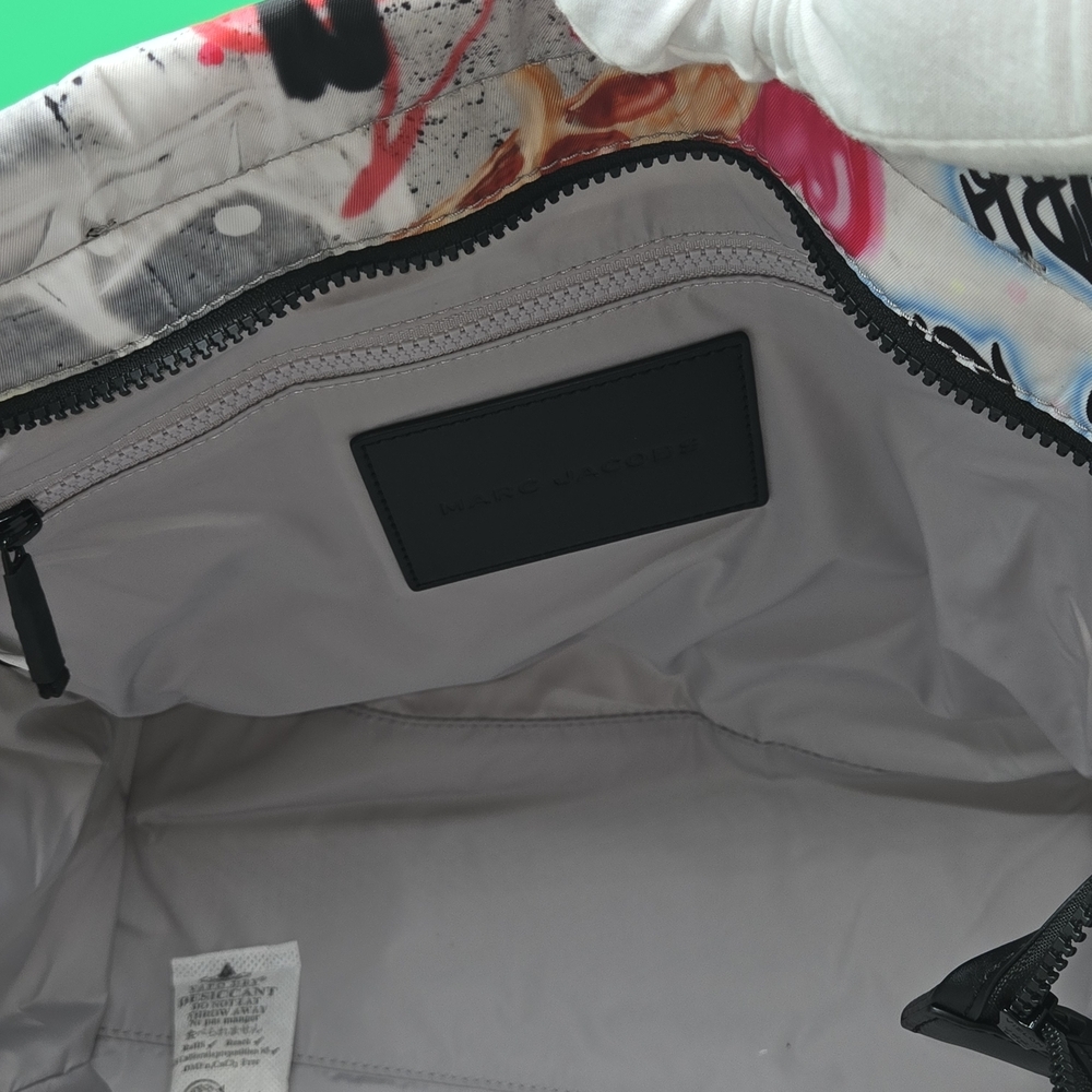 MARC JACOBS Graffiti Large Tote Bag - Picture 5 of 6